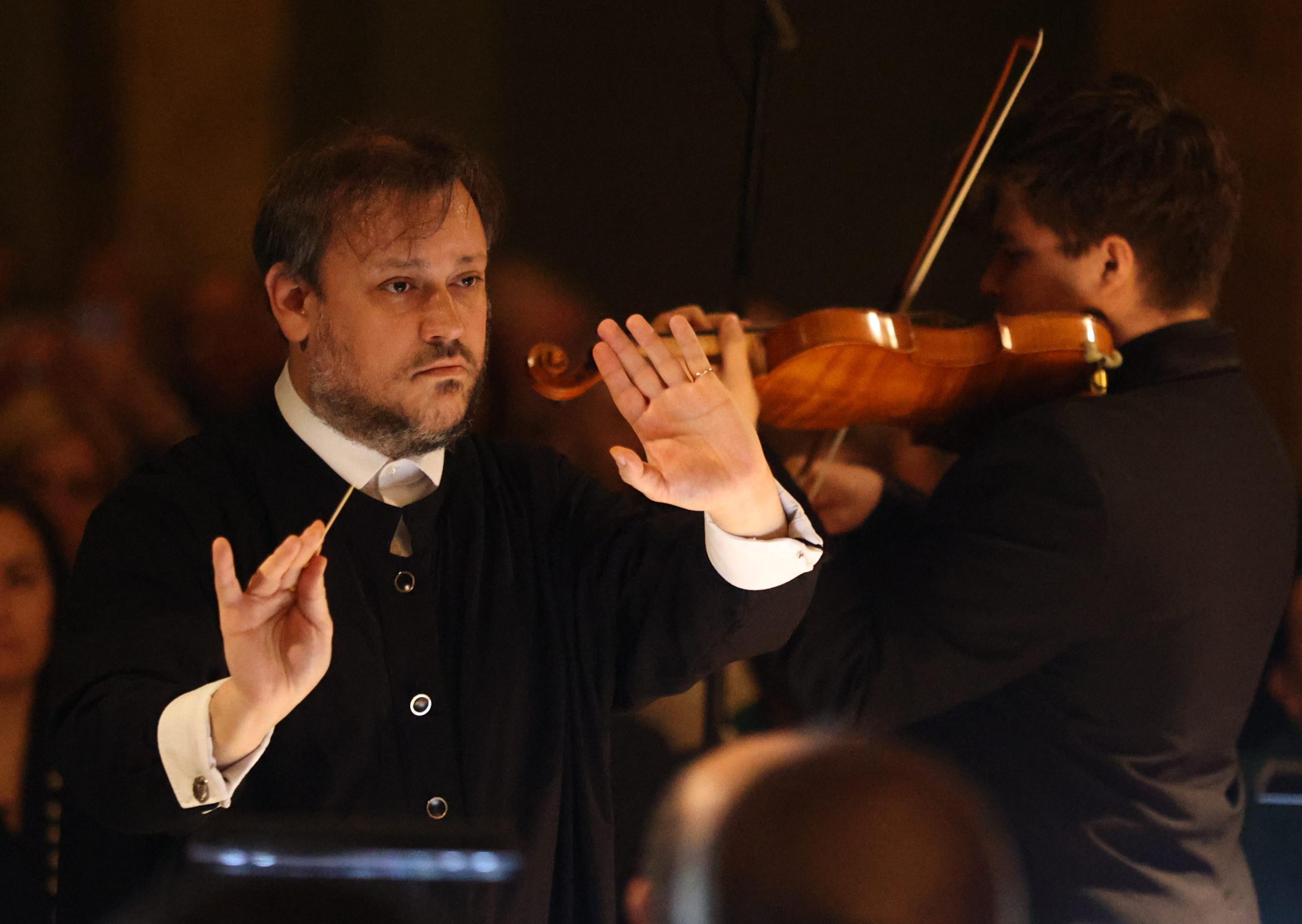 Губернаторский симфонический в Этнографическом музее. Моцарт