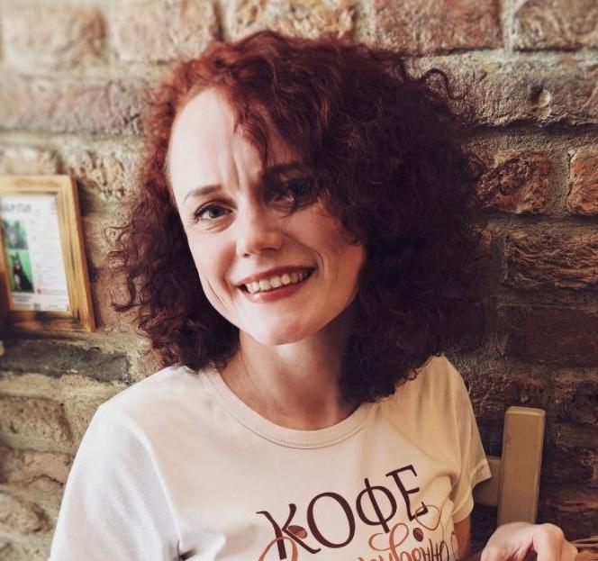 Елена Максимова: «Каллиграфия успокаивает»