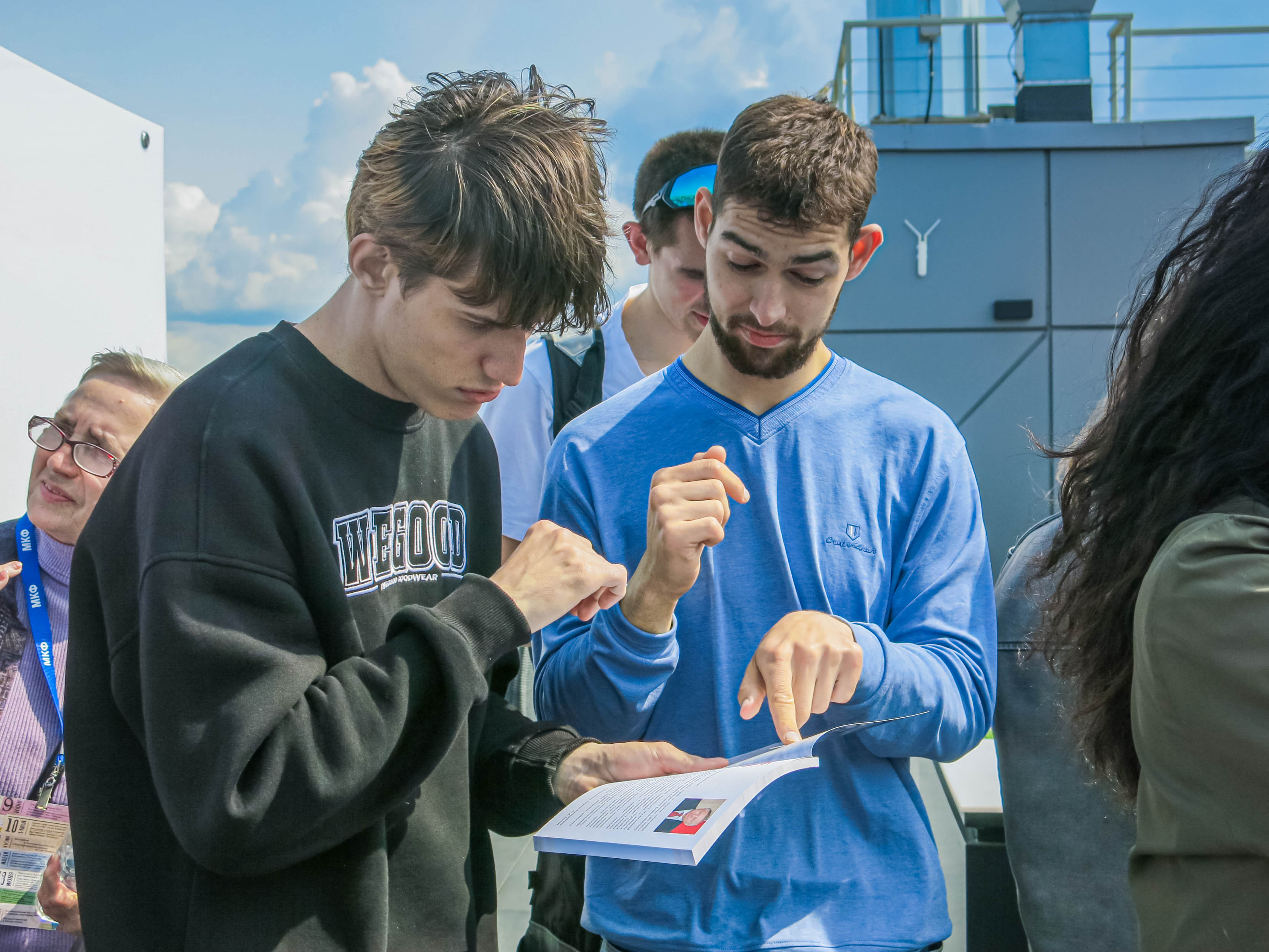 Культура и глухие — встреча на высоте над городом36