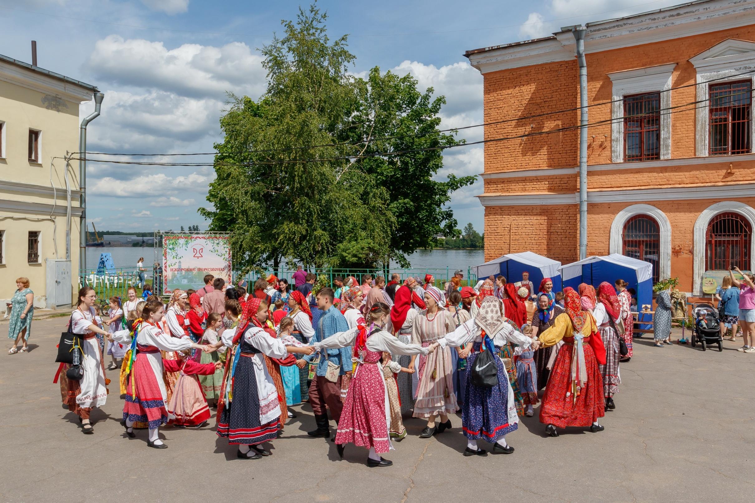 https://vk.com/dkmayakovskogo https://vk.com/dkmayakovskogo