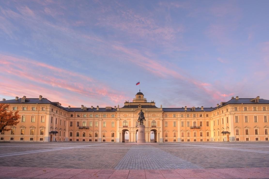 Государственный комплекс «Дворец конгрессов» (Константиновский дворец)