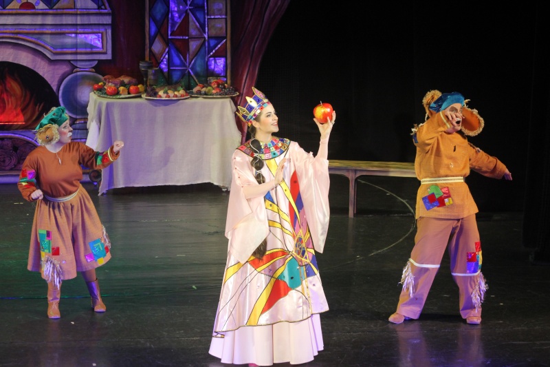 Спектакль «Сказка о прекрасной царевне и семи богатырях» в Театре «На Неве»