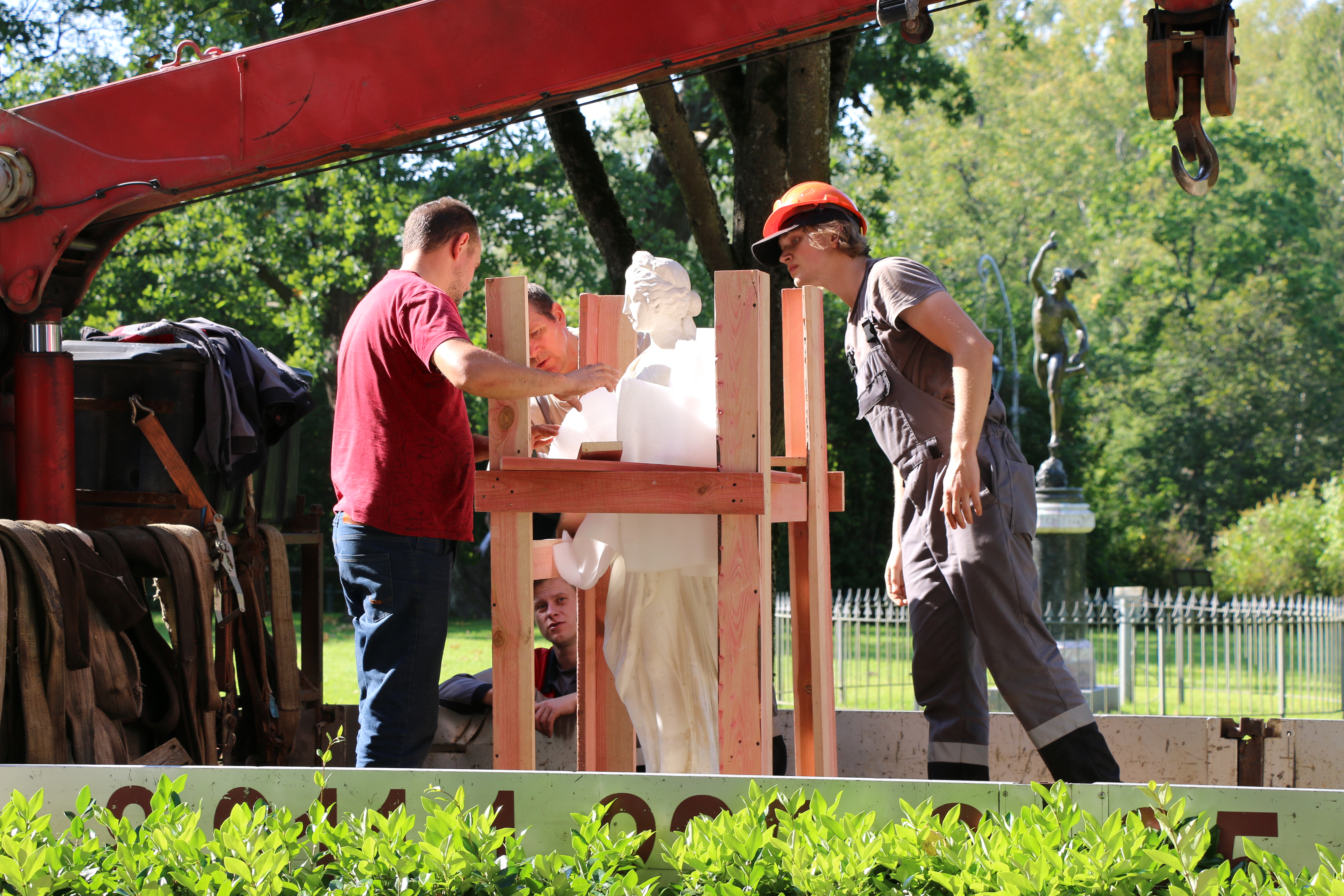 Павловскую «Флору» отправили на реставрацию 5