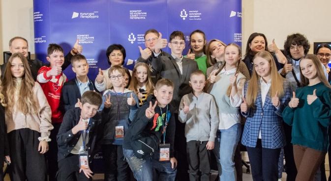 «МедиаКульт» - клуб юных журналистов Петербурга «МедиаКульт» - клуб юных журналистов Петербурга