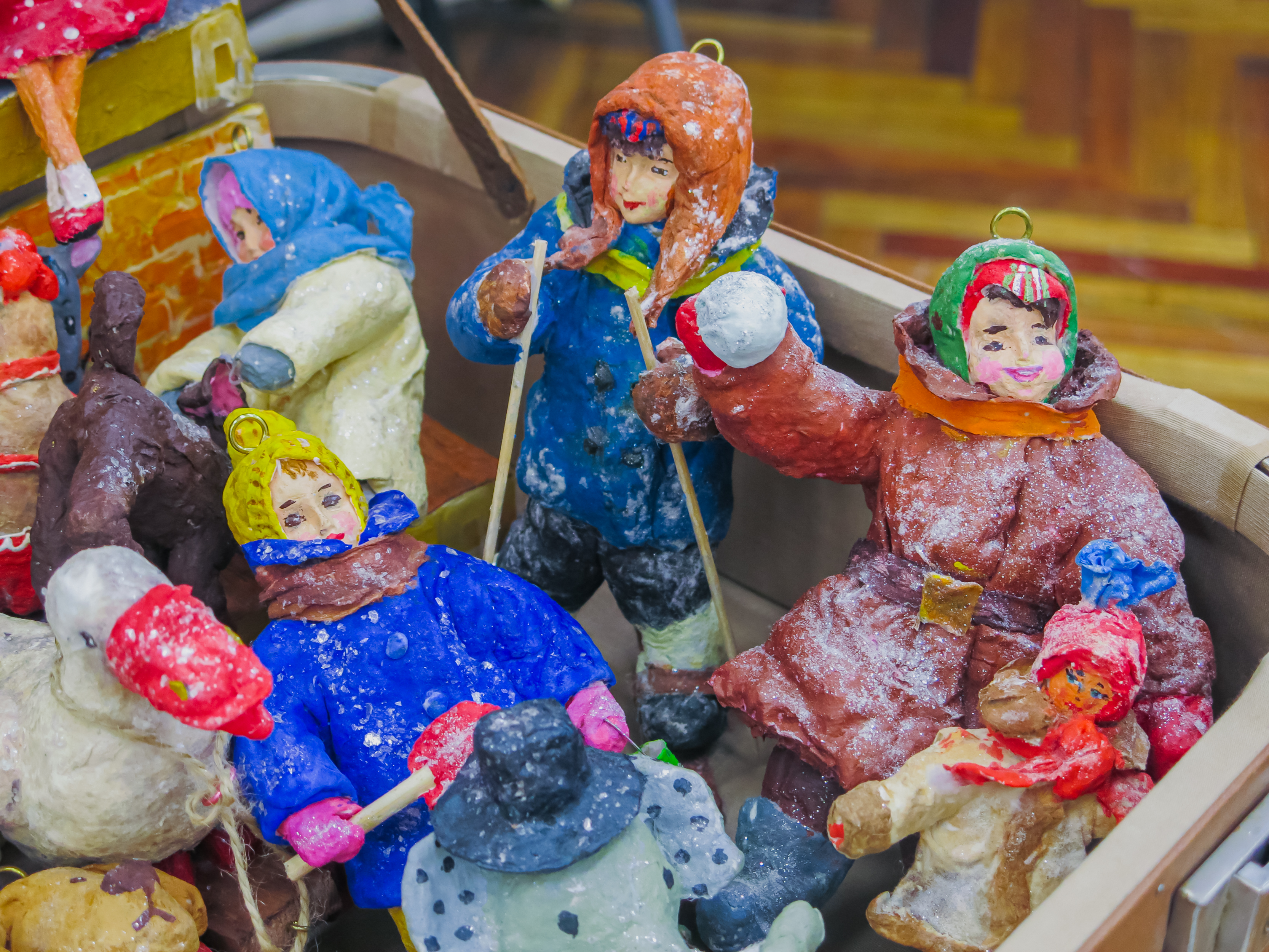 Красный ридикюль, чемодан и авоська: Союз художников покажет эволюцию женской сумочки 2