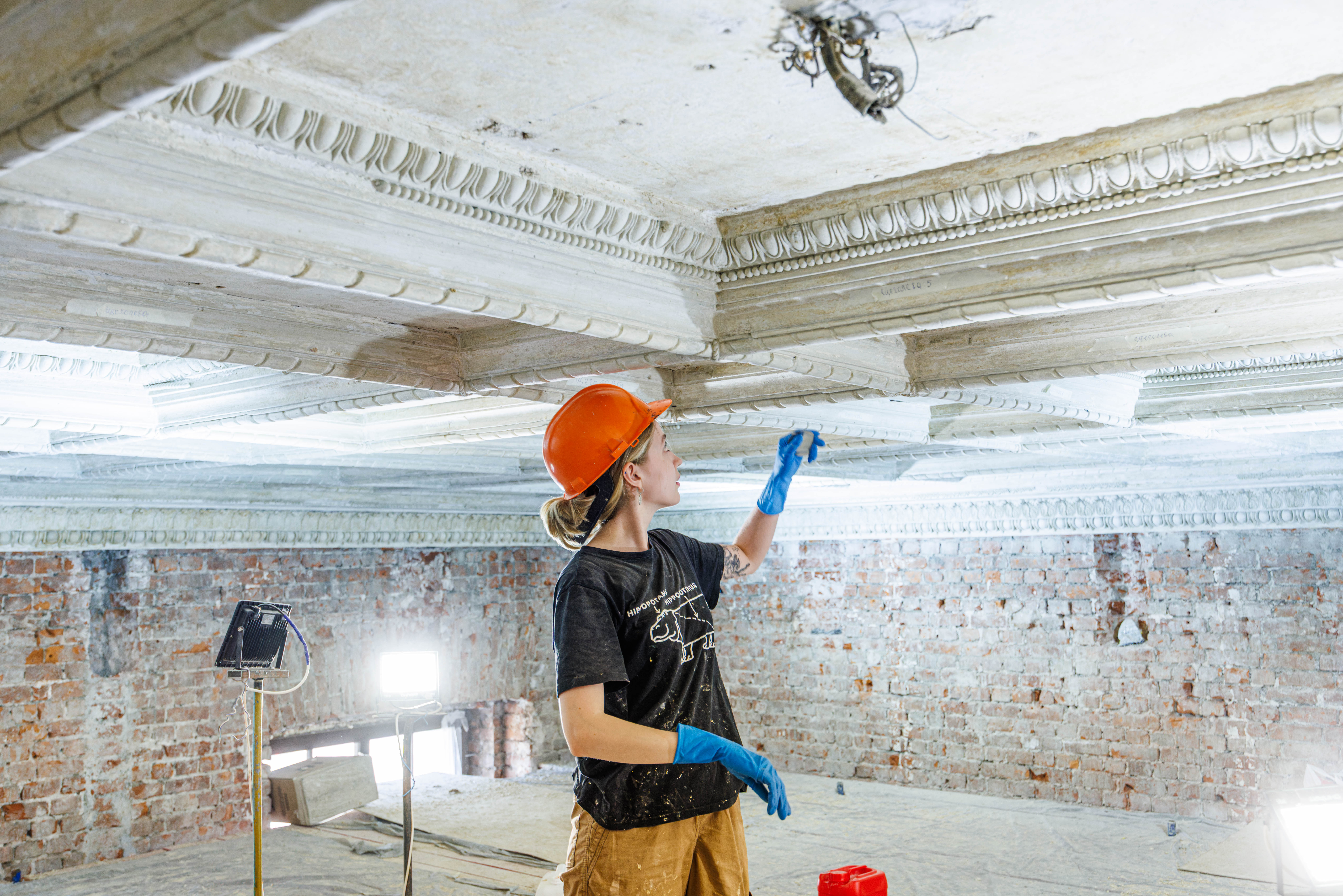 Началась реставрация главного зала Дома Радио3