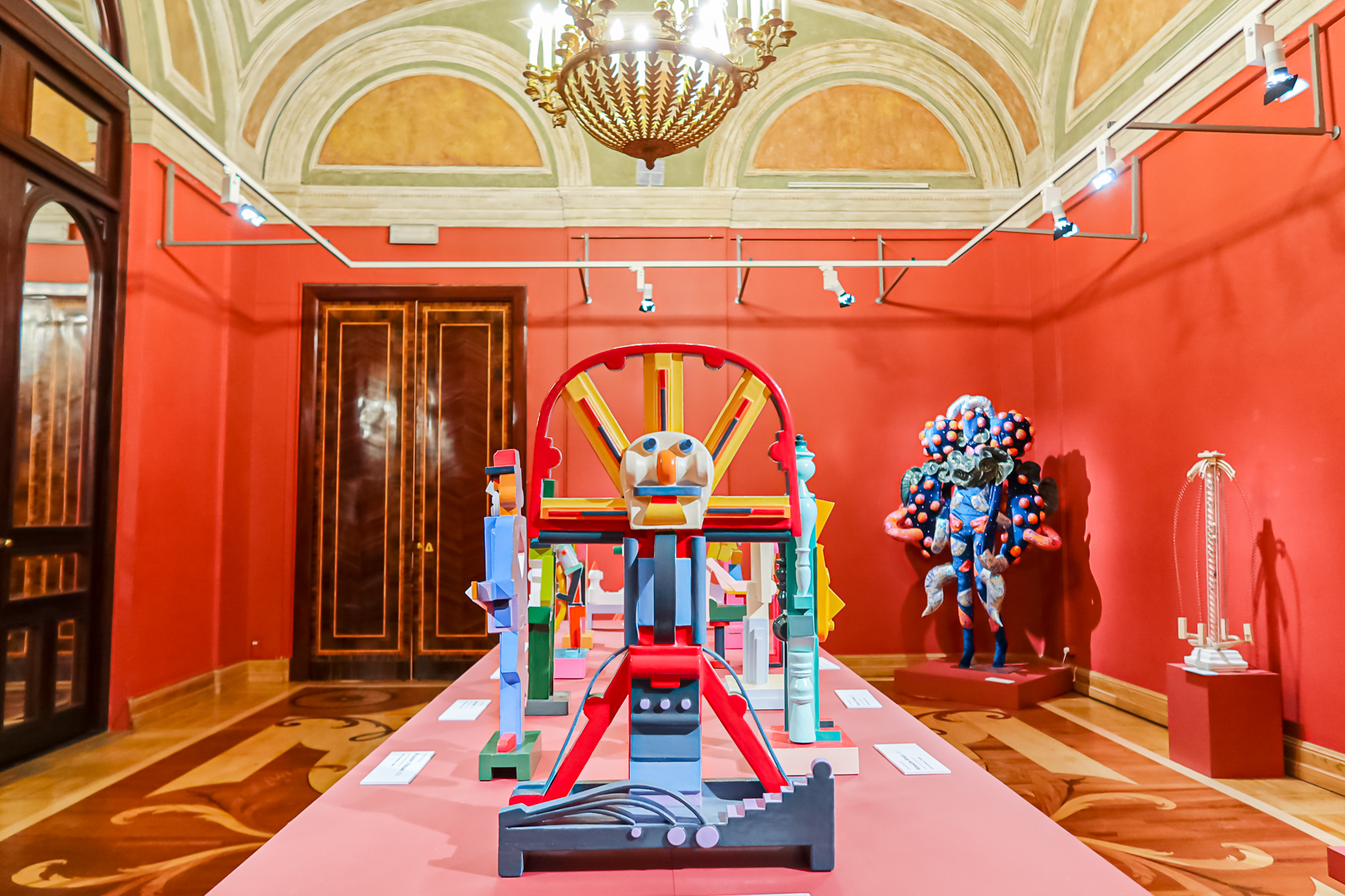 В Мраморный дворец «Взрослым вход разрешен»13