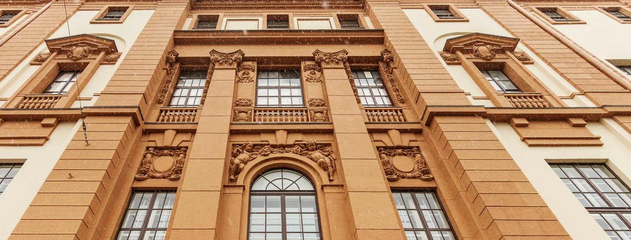 Обложка: Подведены итоги первого года реставрации Дома Радио