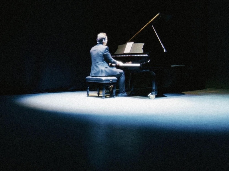 Новый рояль зазвучит в Центре имени Сергея Курёхина