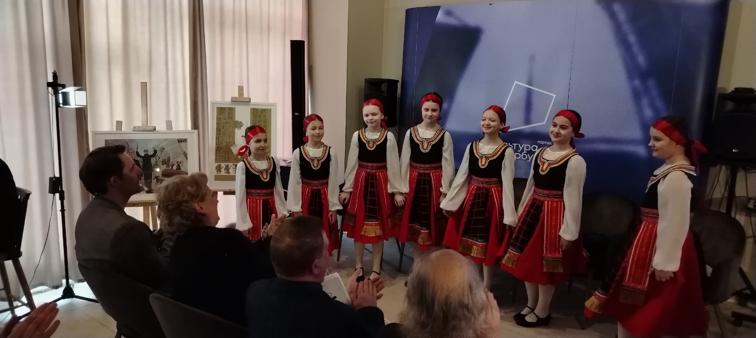 Гости медиацентра «Культура Петербурга» познакомились с фестивалем «Репродуктор»46