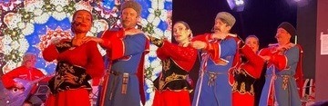 Фото заставки: Ансамбль казачьей песни «САКМА». Источник: vk.com/dntspb. Правообладатель: vk.com/dntspb. Фото заставки: Ансамбль казачьей песни «САКМА». Источник: vk.com/dntspb. Правообладатель: vk.com/dntspb.