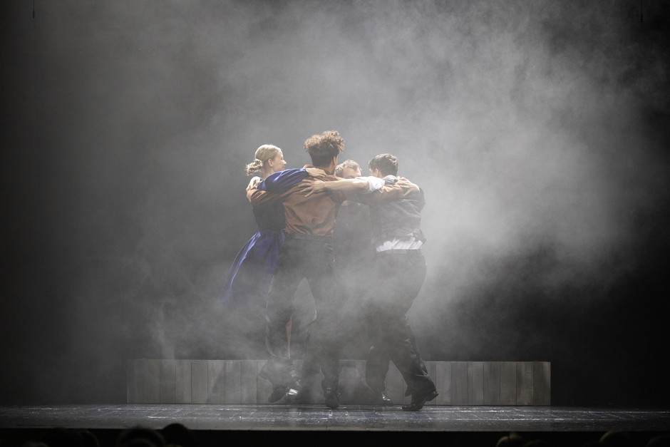 Правообладатель: театр имени В. Ф. Комиссаржевской, teatrvfk.ru.