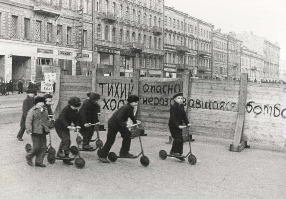 «Ленинградская серия» Бориса Кудоярова». «Ленинградская серия» Бориса Кудоярова».