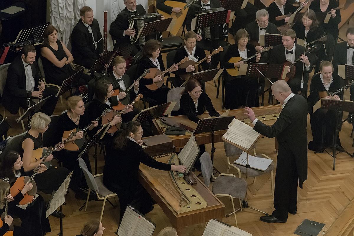 Белый зал Санкт-Петербургского политехнического университета Петра Великого 4