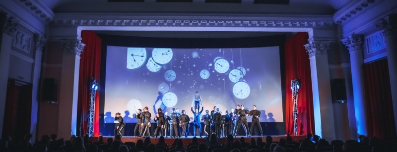 Кинофестиваль «Сделано в Санкт-Петербурге» (2022). Фото заставки: vk.com/sdelanovspbfest Кинофестиваль «Сделано в Санкт-Петербурге» (2022). Фото заставки: vk.com/sdelanovspbfest
