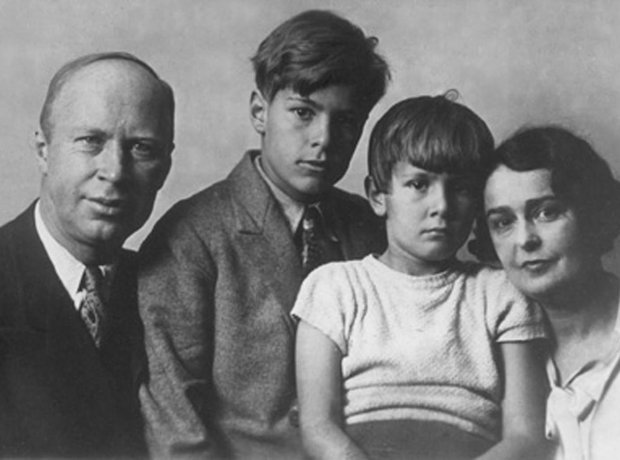 sergei-prokofiev-5-1385053861-view-0.jpg