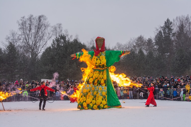Масленица в Павловском парке. Фото предоставлено пресс-службой Музея-заповедника «Павловск». Правообладатель: ГМЗ «Павловск». Масленица в Павловском парке. Фото предоставлено пресс-службой Музея-заповедника «Павловск». Правообладатель: ГМЗ «Павловск».