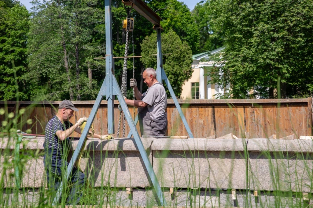 Их ведут мастера реставрационного, проектного, научного центра «Специалист». 