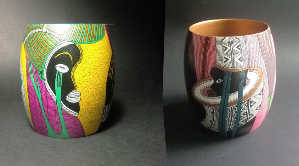 Серия деревянных бесшовных браслетов «Разговор». Высота 5 см. Акрил, тушь, перо. ДПИ