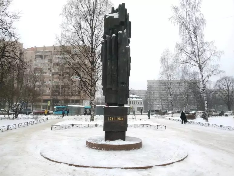 Правообладатель: МЦБС им. М.Ю. Лермонтова, lermontovka-spb.ru.