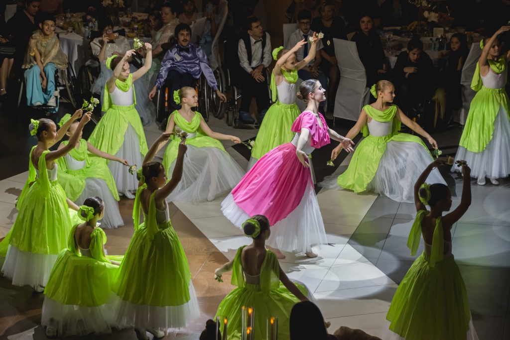 XI бал на колясках. Фото: Ирина Иванова. Правообладатель: Институт культурных программ.