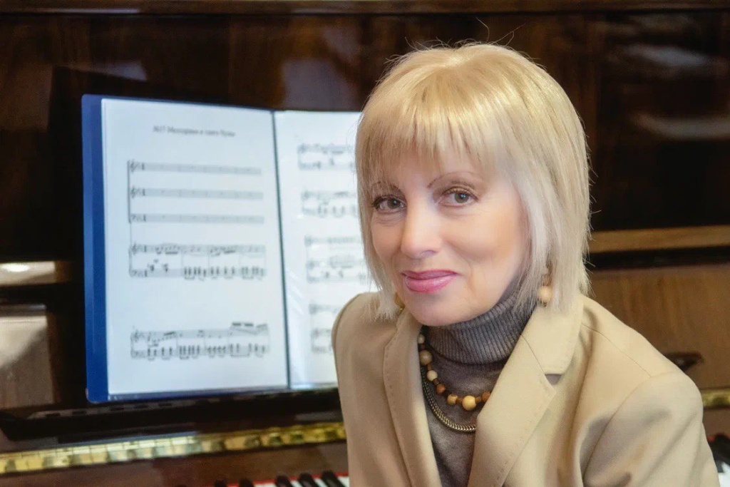 В репертуаре театра - много мюзиклов, написанных на музыку руководителя. Фото: Ирина Иванова. 