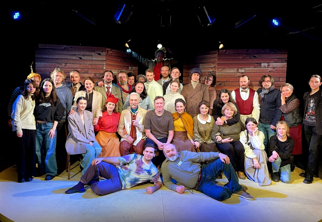 Премьера спектакля «Таланты и поклонники».