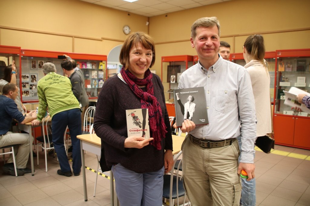 Количество ярких книг, выпускаемых издательствами, год от года растет. Фото: из архива Центральной библиотеки им. М.М. Зощенко. tbXi7qdSG8s.jpg