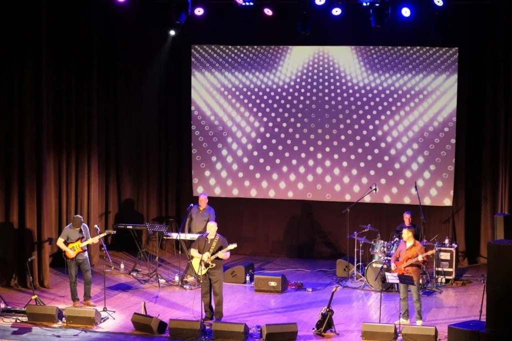 Музыкальный фестиваль имени Александра Барыкина. Правообладатель: МАУК «Дворец культуры"КАМАЗ"».