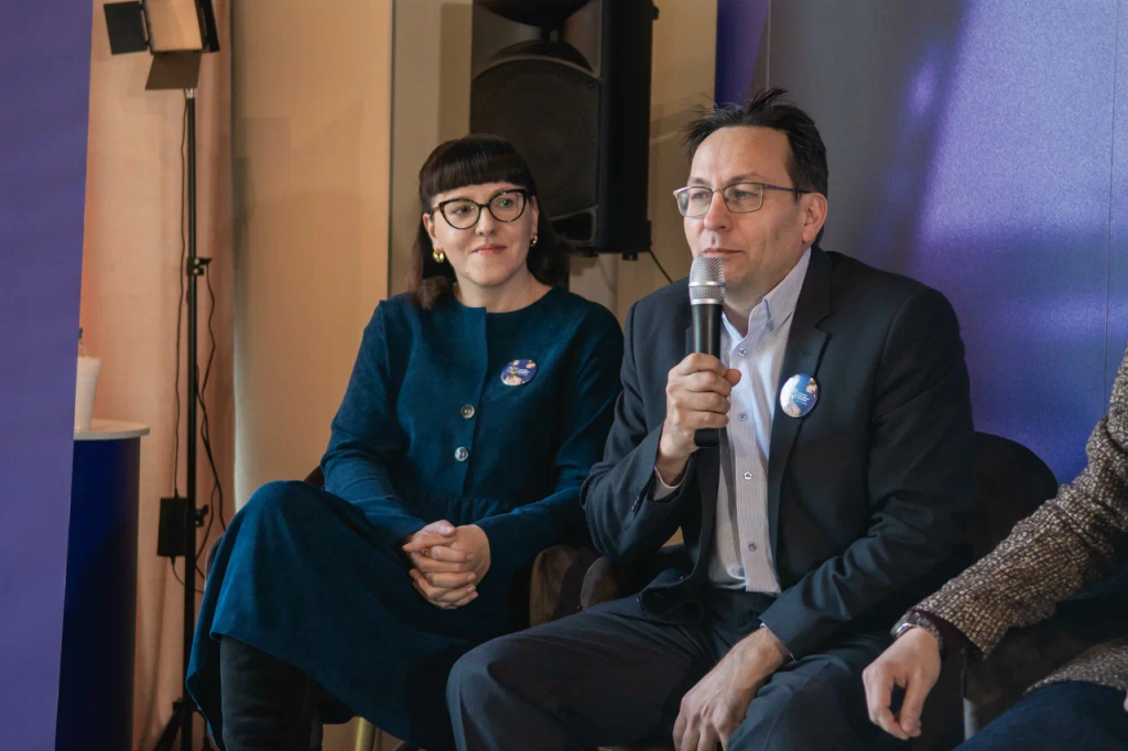 Выступает Андрей Рыжков. Фото: Ирина Иванова.