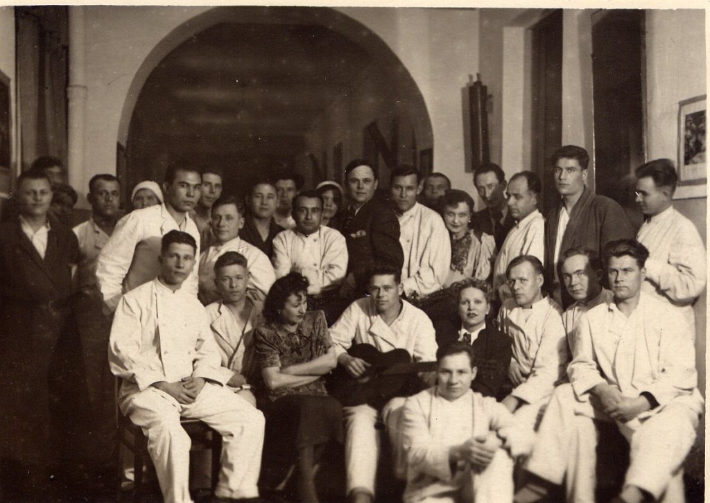 Коллектив театра. Фото: muzcomedy.ru.