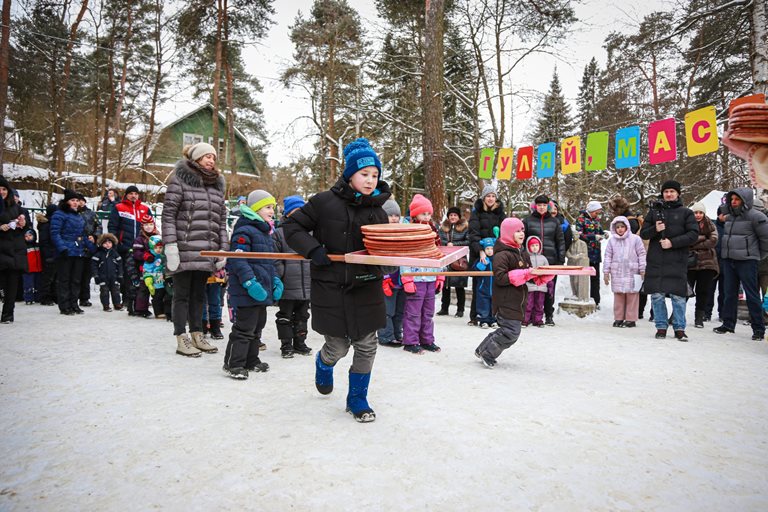 Масленица в Разливе. Фото предоставлено организаторами. Автор: Констанин Песянников. Правообладатель: Организаторы праздника. Масленица в Разливе. Фото предоставлено организаторами. Автор: Констанин Песянников. Правообладатель: Организаторы праздника.
