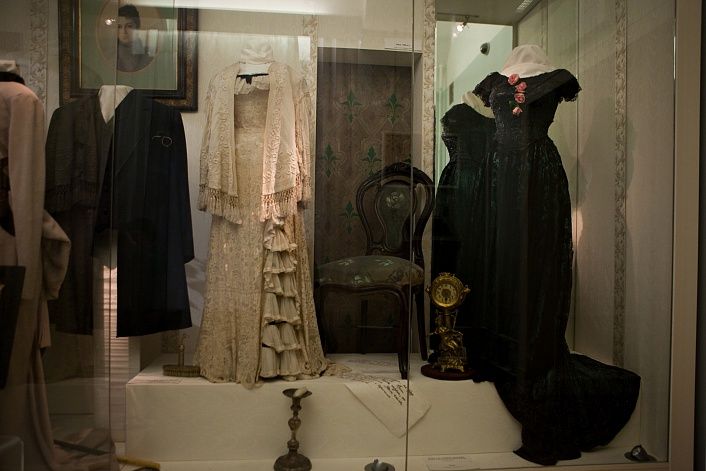 Фото: alexandrinsky.ru / Витрины в Тургеневском зале Фото: alexandrinsky.ru / Витрины в Тургеневском зале