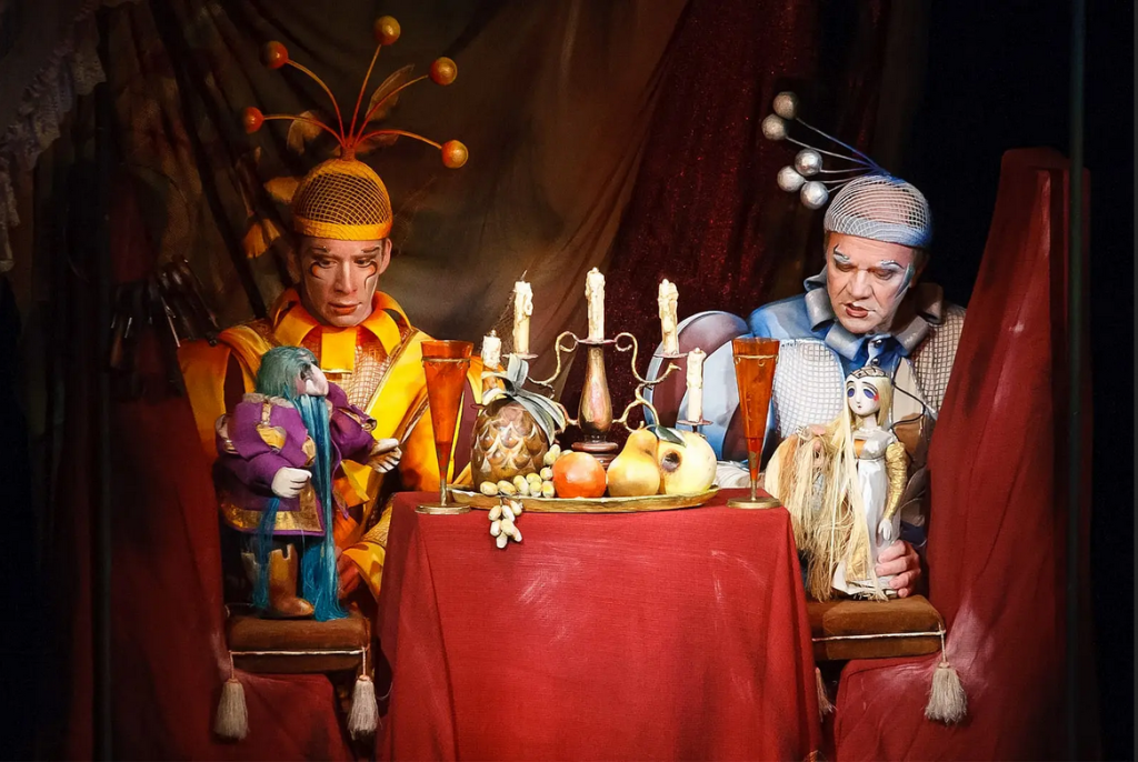 Фото: teatrskazki.spb.ru. Правообладатель: Кукольный театр сказки. Screenshot 2026-03-16 at 11-42-05 boroda_foto5_min.jpg (Изображение WEBP 1580 × 1060 пикселей) — Масштабированное (73_).png