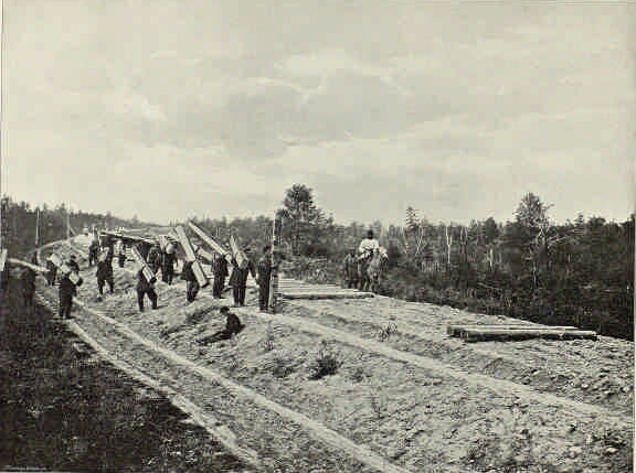 Укладка пути на Средне-Сибирской железной дороге. Фото: пресс-служба Президентской библиотеки