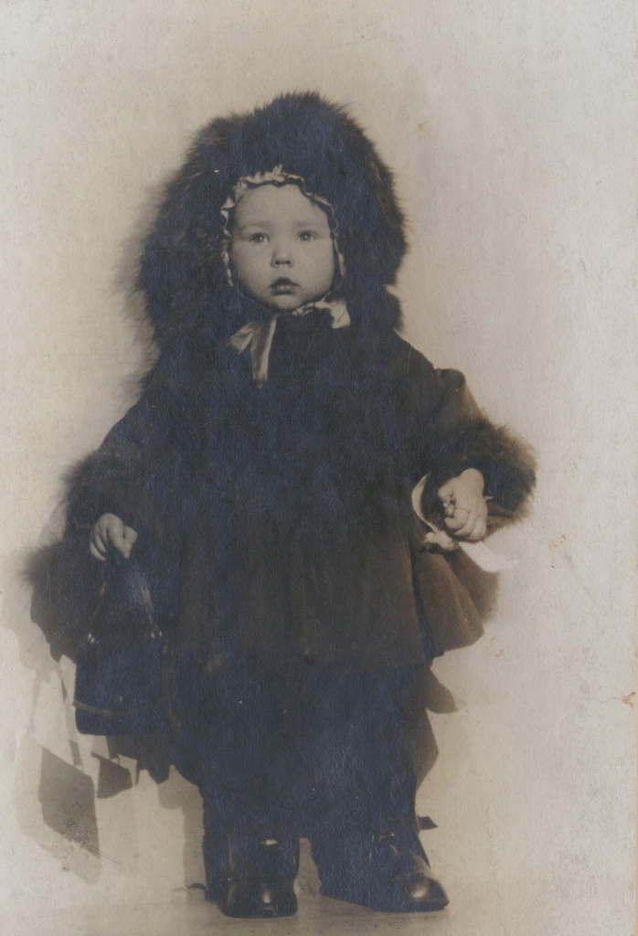 Ванда Александровна Медведева. Из ее личного архива. Ванда Александровна Медведева. Из ее личного архива.