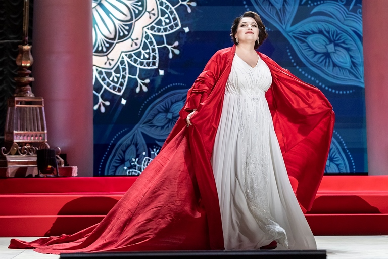 Хибла Герзмава. Фото предоставлено пресс-службой Премии «Онегин». Автор: Елена Бледных. Правообладатель: Оргкомитет Премии. 