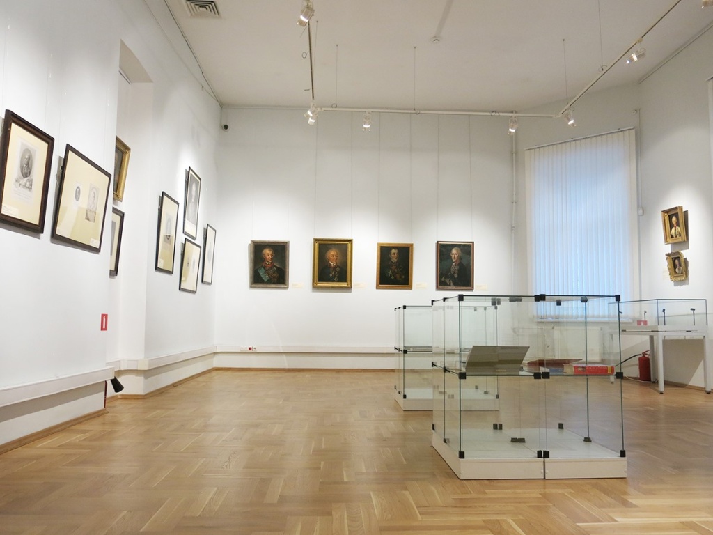 Общий вид выставки в выставочном зале на Кирочной, 51.