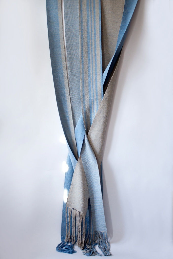 Наталья Куралесова «Реченька», инсталляция, ремизное ткачество 