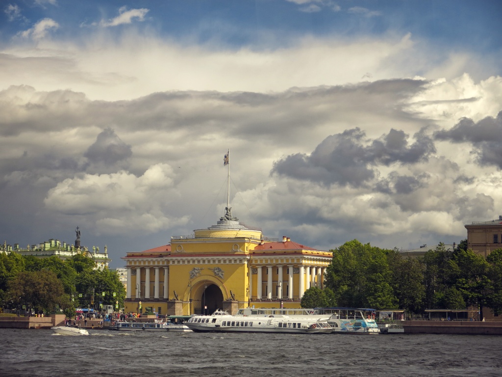 Адмиралтейство. Фото: Ирина Иванова. Адмиралтейство. Фото: Ирина Иванова.