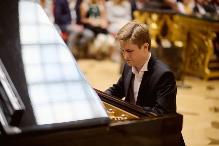 Симон Бюрки. Источник: vk.com/pianissimolive. Правообладатель: vk.com/pianissimolive. 