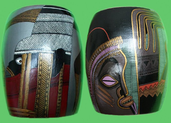 Автор: Ксения Лаврова. «Бенин». Бесшовный деревянный браслет. 2021. Высота – 10 см. ДПИ