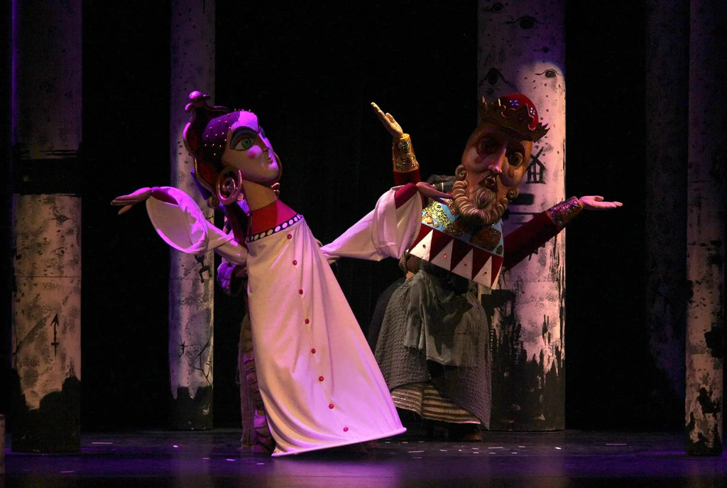 Правообладатель: театр сказок, teatrskazki.spb.ru.