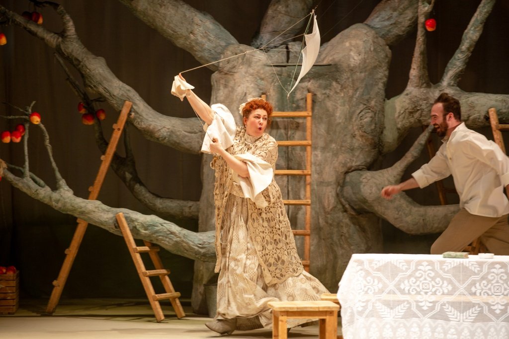 Толстой определил жанр "Касатки", как комедия о любви. Фото: Юлия Кудряшова. 