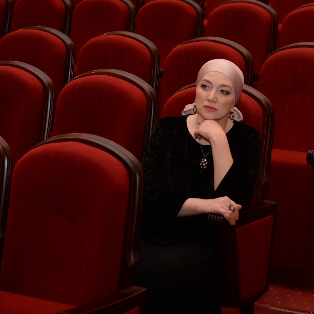 Хава Ахмадова. фото: Пресс-служба Чеченского государственного драматического театр имени Ханпаши Нурадилова. Хава Ахмадова. фото: Пресс-служба Чеченского государственного драматического театр имени Ханпаши Нурадилова.