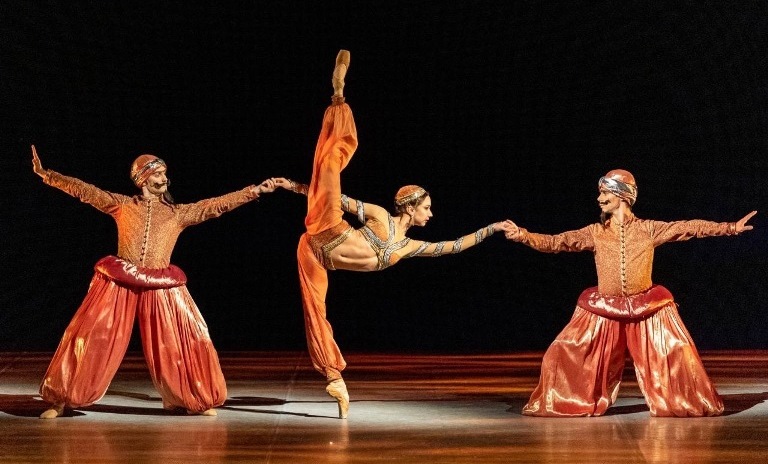 Балет «Щелкунчик». Фото: vk.com/mikhailovsky_theatre. Автор: Станислав Левшин.