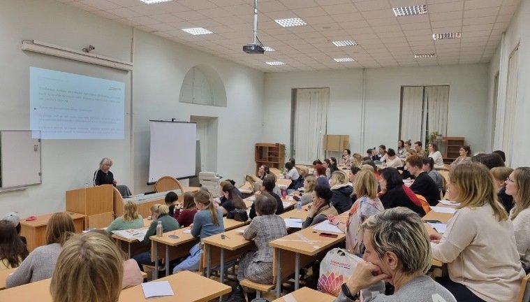 Акция «Тотальный диктант». Источник: vk.com/totaldict_spb. Автор: Инна Жукова. Правообладатель: vk.com/totaldict_spb.