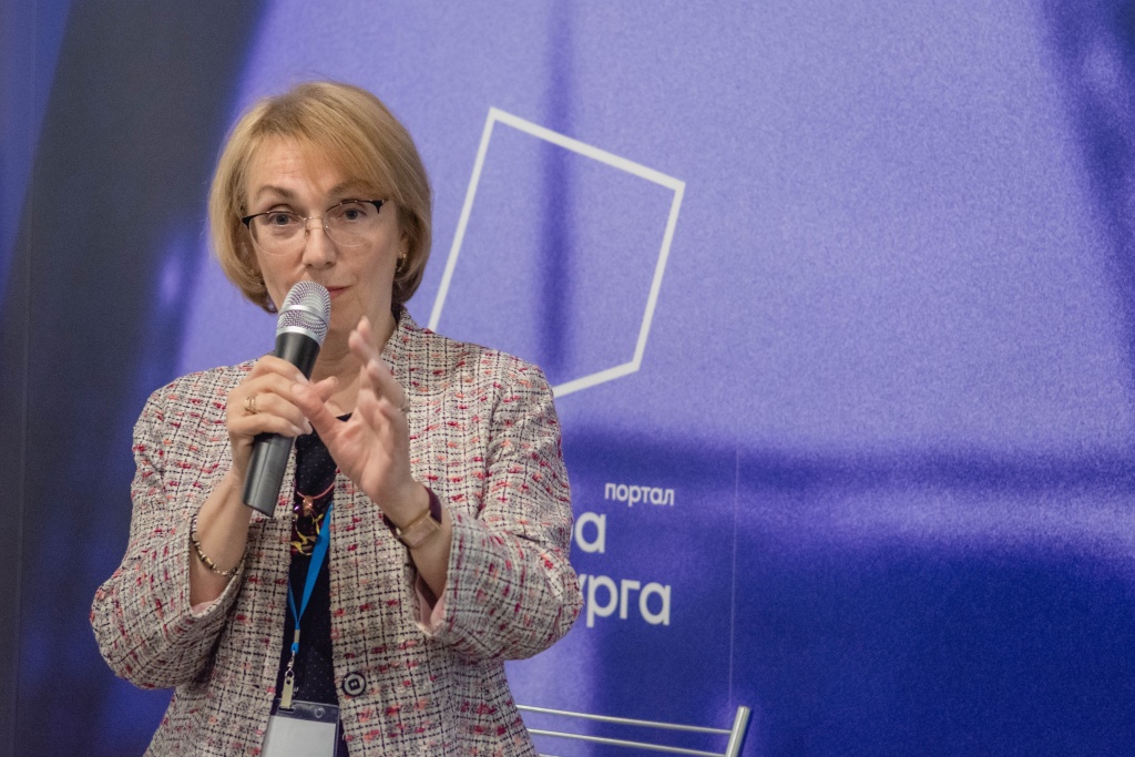 Директор СПб ГБУК «Государственная специализированная библиотека для слепых и слабовидящих» Ольга Юрьевна Устинова. Фото: Ирина Иванова.
