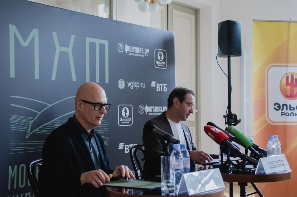 Вадим не только дал эксклюзивное интервью "Культуре Петербурга", но и выступил на пресс-конференции в БДТ. Фото: Ирина Иванова. 