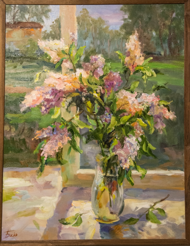 Юлия Боско «Сирень на окне» (2019). Холст, масло. Фото: Ирина Иванова.